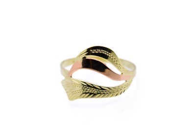 Zlatý prsten, vel. 54