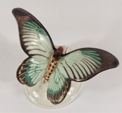 Porcelánová soška - noční motýl