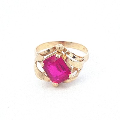 Zlatý prsten s červeným kamenem - rubín, vel. 61