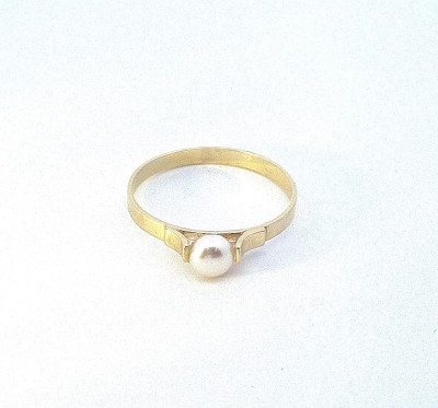 Zlatý prsten s perlou, vel. 61