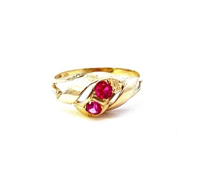 Zlatý prsten s červenými kameny - rubín, vel. 54