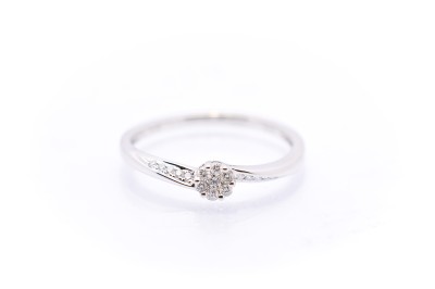 Zlatý prsten s diamanty, vel. 54