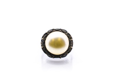 Stříbrný prsten s perlou, vel. 60