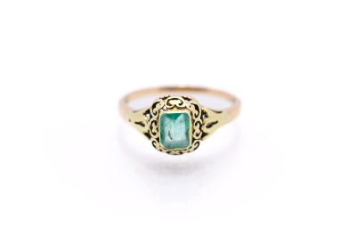 Zlatý prsten se zeleným kamenem - smaragd, vel. 53