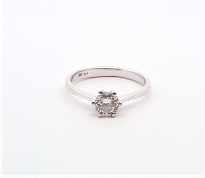 Zlatý prsten s diamantem 0,5 ct, vel. 50