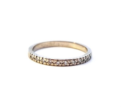 Zlatý prsten s diamanty, vel. 53