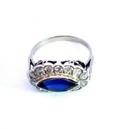 Starožitný zlatý prsten se safírem a diamanty, vel. 53