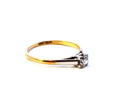 Zlatý prsten s diamantem, vel. 60