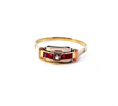 Zlatý prsten s leukosafírem a rubíny, vel. 64