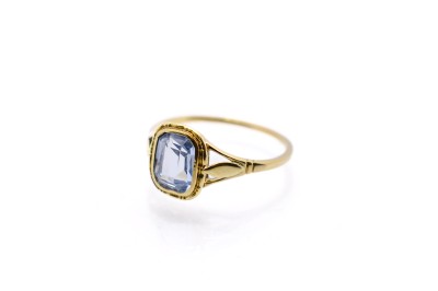 Starožitný zlatý prsten s modrým kamenem, topaz, první republika, vel. 55,5