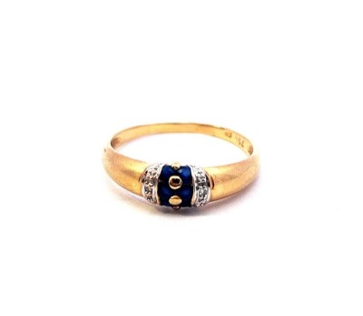 Zlatý prsten se safíry a diamanty, vel. 58