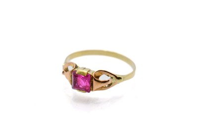 Starožitný zlatý prsten s růžovým kamínkem, rubín, vel. 58