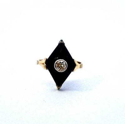 Diamantový prsten s onyxem, vel. 54