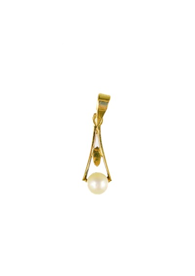 Zlatý přívěs s perlou