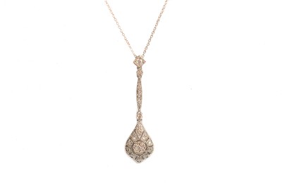 Zlatý náhrdelník s diamanty,  styl Art-Deco
