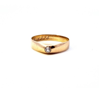 Zlatý prsten s leukosafírem, vel. 63
