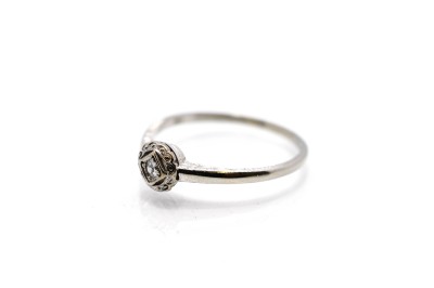 Starožitný zlatý prsten s diamantem, první republika, vel. 60,5
