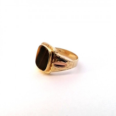 Zlatý prsten s tygřím okem, vel. 66
