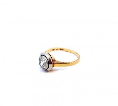 Starožitný zlatý prsten s diamantem, vel. 53