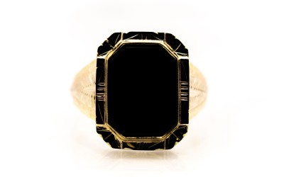 Pánský zlatý prsten s onyxem, vel. 67