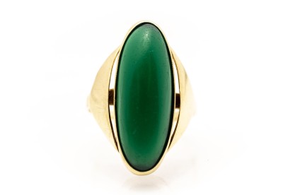 Zlatý prsten se zeleným kamenem - chryzopras, vel. 55