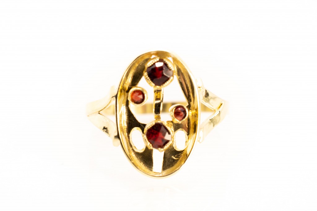 Zlatý prsten s rubínky, vel. 53