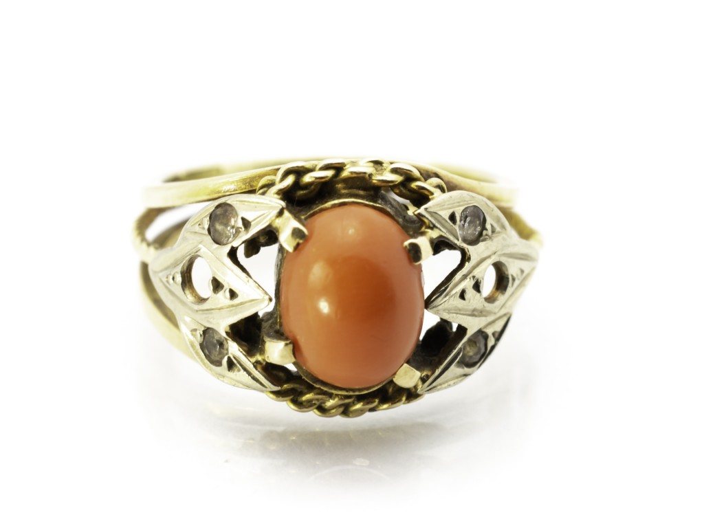 Zlatý prsten s korálem, vel. 54