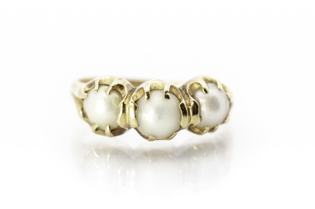 Zlatý prsten s perlami, vel. 53