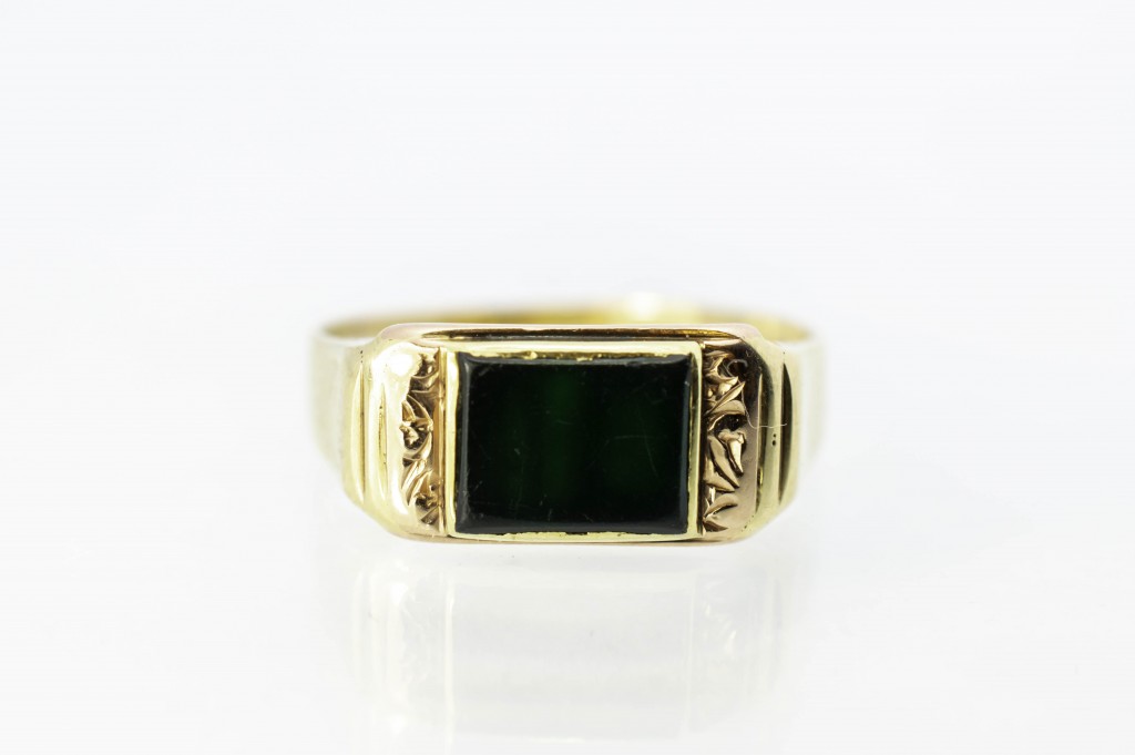 Zlatý pánský prsten s přírodním zeleným kamenem - chryzoprasem, vel. 63